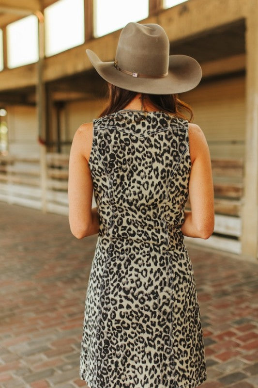 Corriendo Leopard Dress